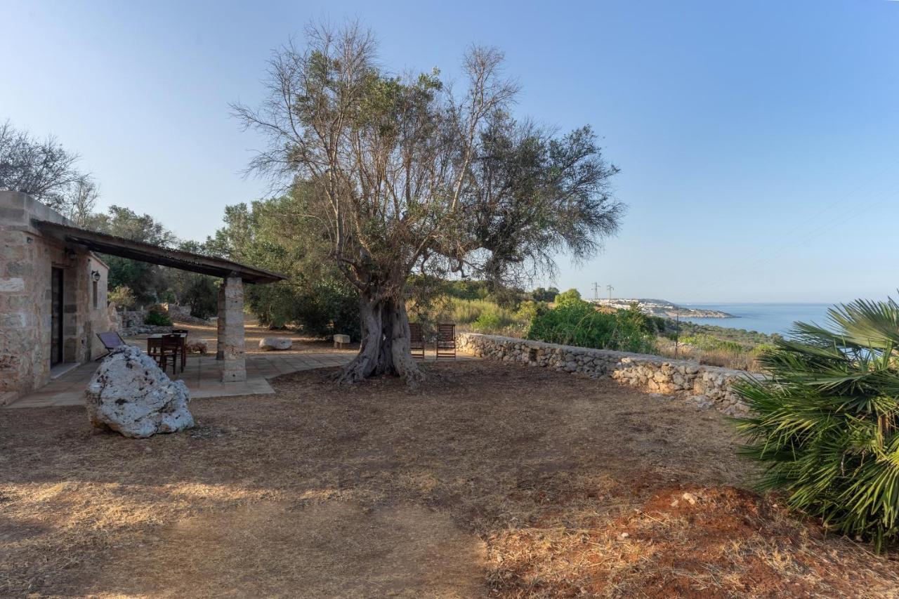 Levante E Libeccio Villette Vista Mare - Marina Di Andrano Bagian luar foto