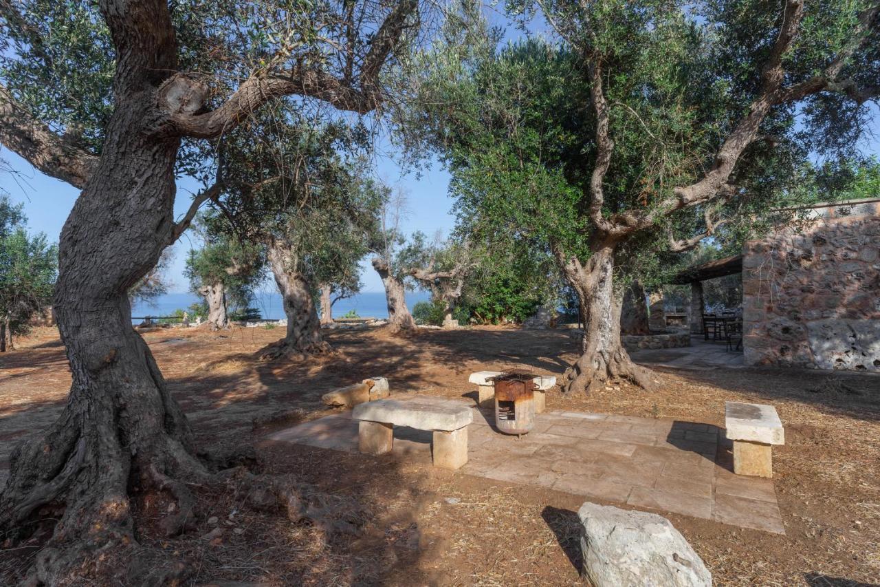 Levante E Libeccio Villette Vista Mare - Marina Di Andrano Bagian luar foto